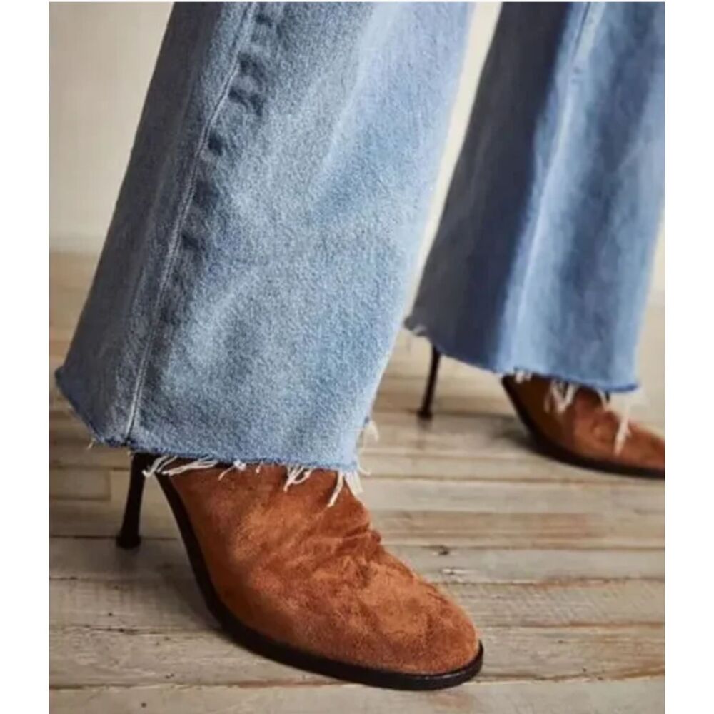 NWOB Free People Leila Suede Leather Slip On Cognac Brown Mules Sz 40 (9.5) - Picture 8 of 9